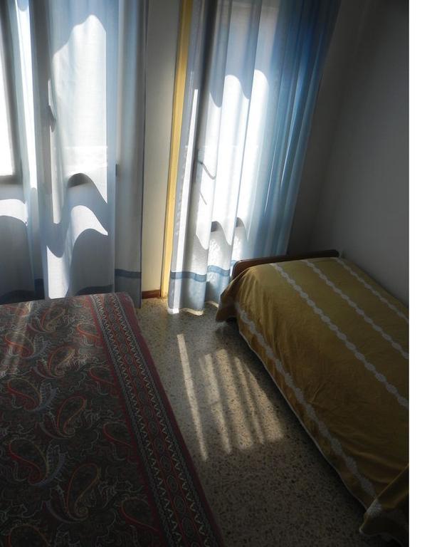 Hotel Antonella Caorle Habitación foto
